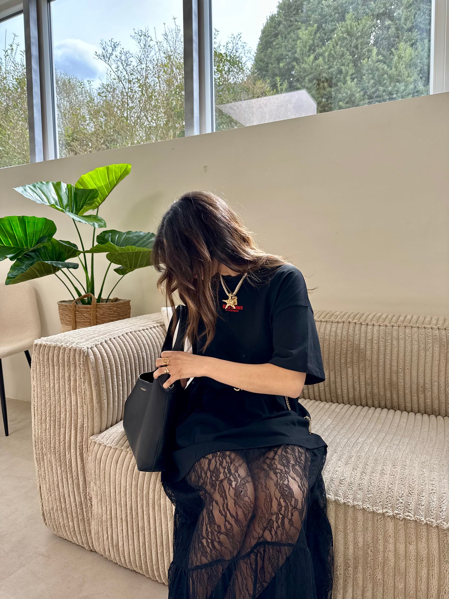 T-shirt robe à dentelle noir