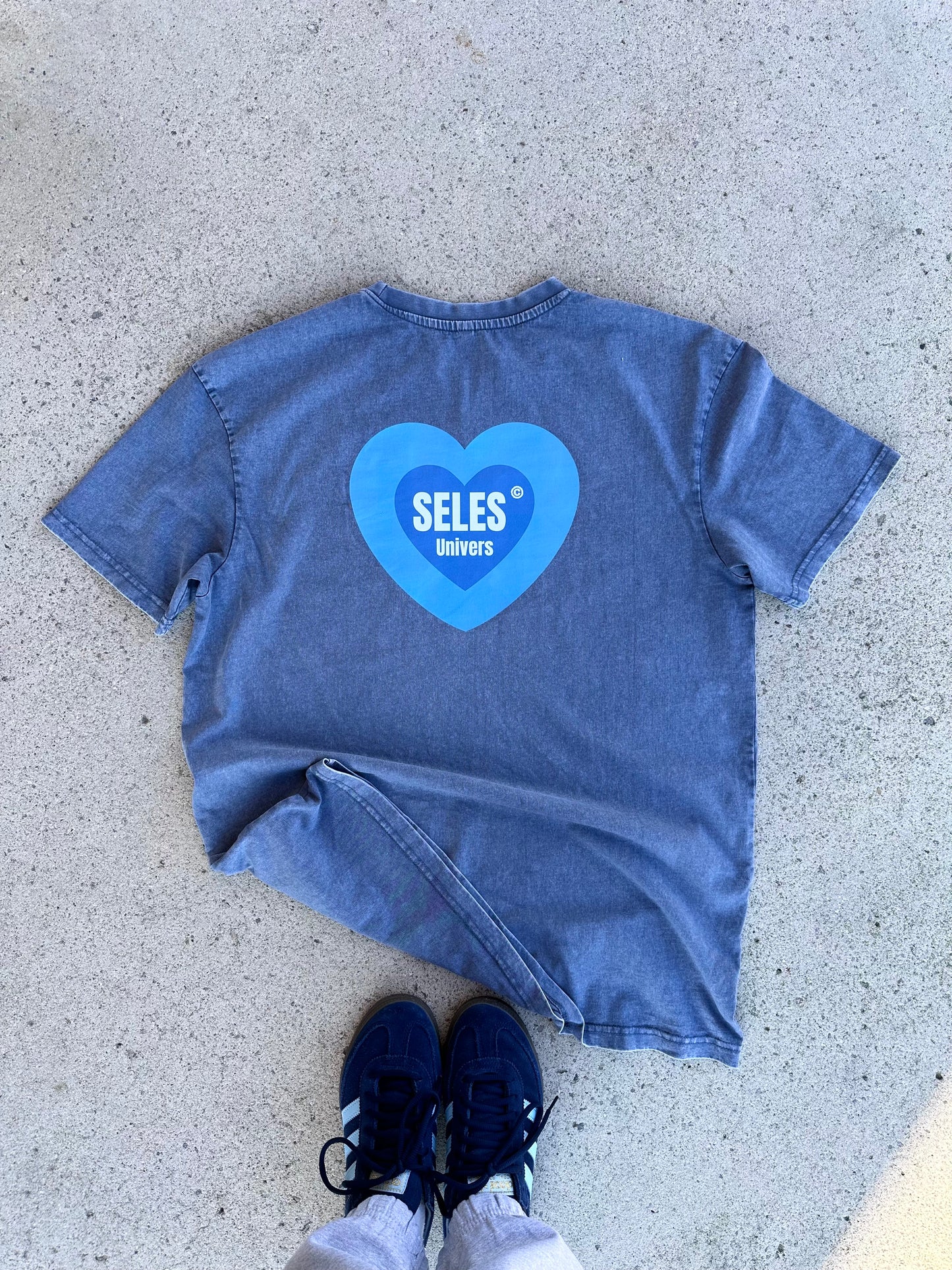 T-shirt "blue heart" bleu délavé