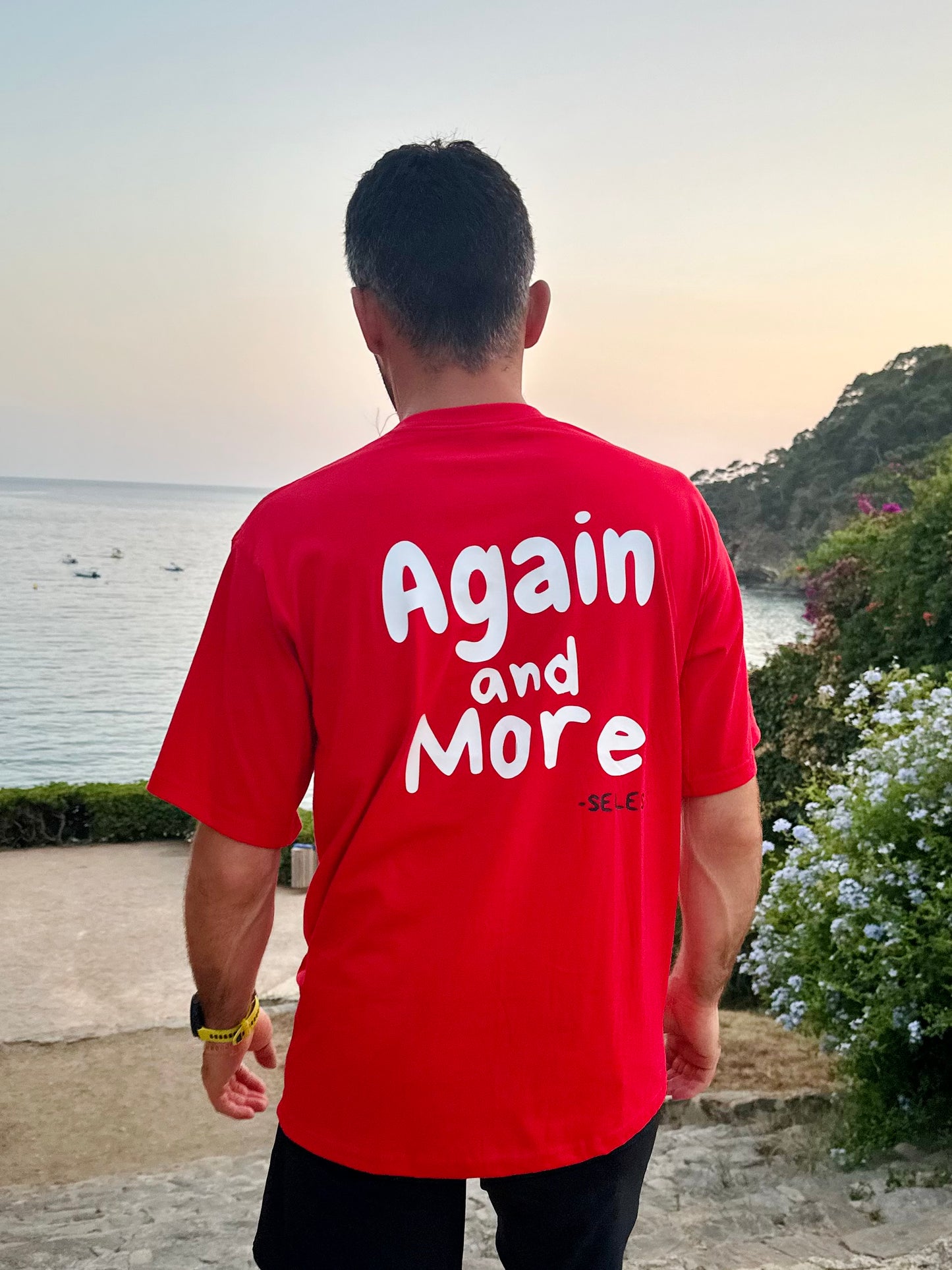 T-shirt "again and more" rouge