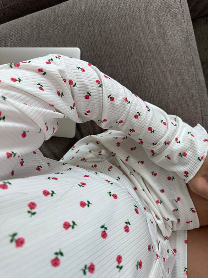 Ensemble de pyjama à fleur