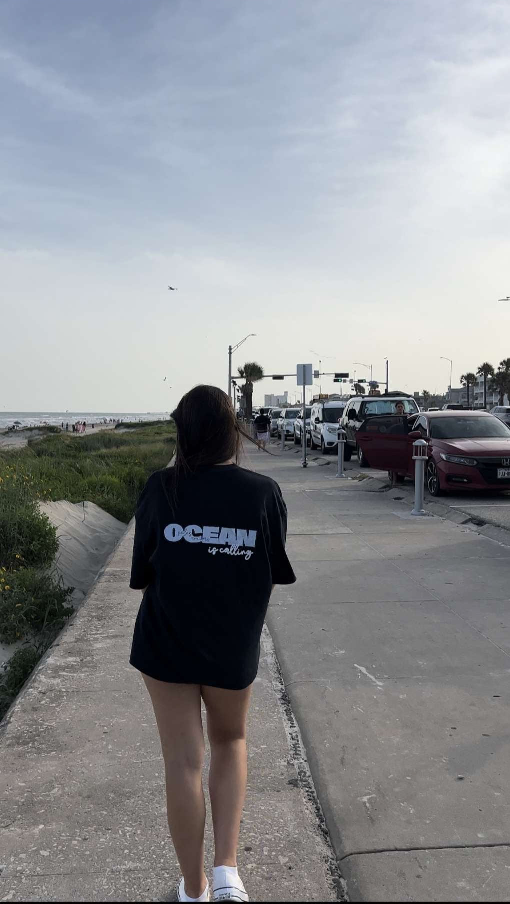 T-shirt bleu nuit oversize "ocean is calling"