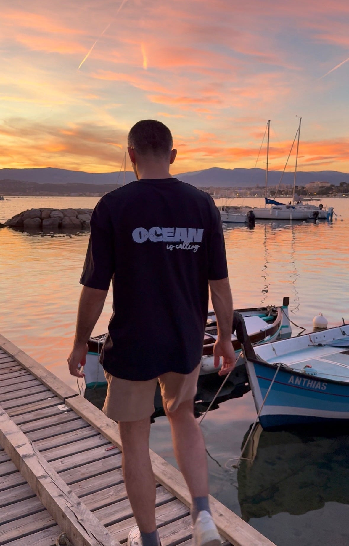 T-shirt bleu nuit oversize "ocean is calling"