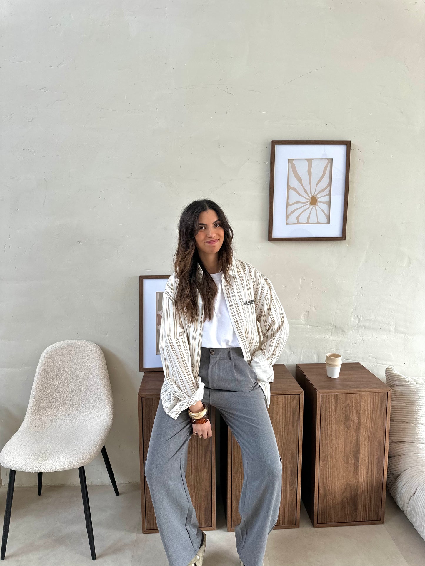 Pantalon relaxed fit gris brodé